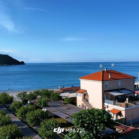 Residence Riviera Альбенга Экстерьер фото
